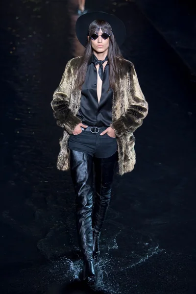 Look 39